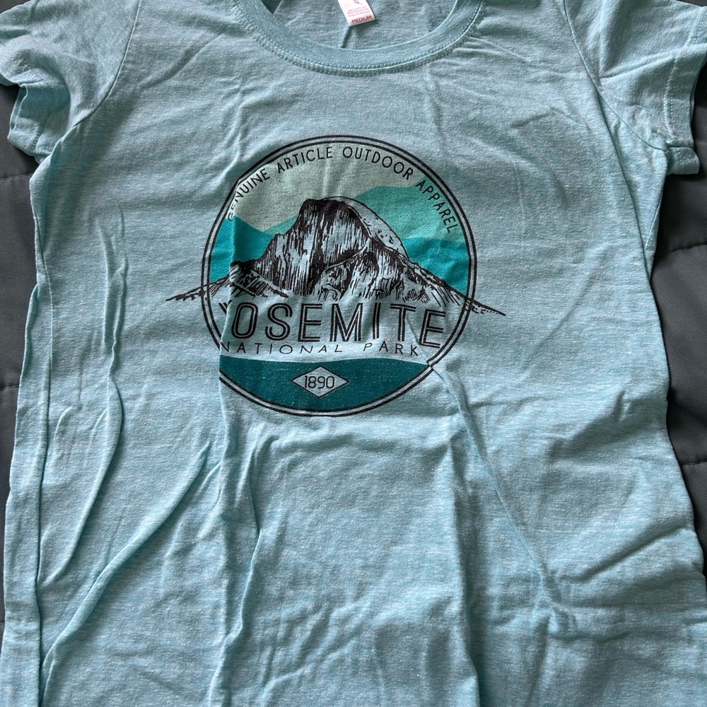Yosemite National Park Graphic Tee